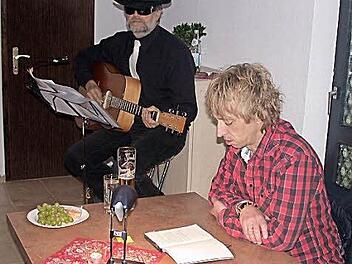 Volker Backert liest am Mittwoch in Redwitz. Foto: Thomas Micheel