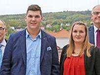Stolz auf den Nachwuchs ist die Handwerkskammer. Unser Bild zeigt von links) Michael Bissert, Walter Heußlein, Michael Hönig, Selina Seuffert aus Knetzgau, Ludwig Paul und Dieter Ehrenfels. Foto: Rudi Merkl