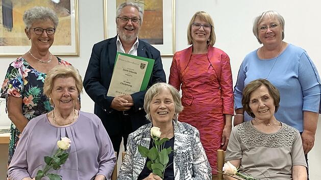 Der Gesangverein Zapfendorf ehrte eine Reihe von verdienten Mitgliedern, unter anderem Chorleiter Wolfgang Reh.