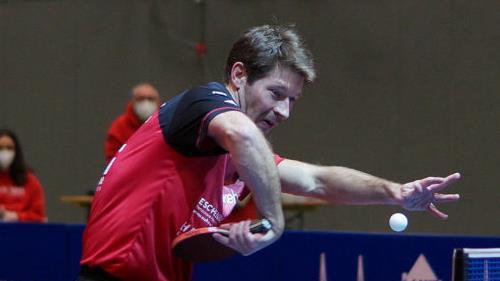 Extrem gelenkig und extrem erfolgreich: Bastian Steger, der gegen Ochsenhausen seine beiden Spiele überzeugend gewann. Foto: Rudi Dümpert