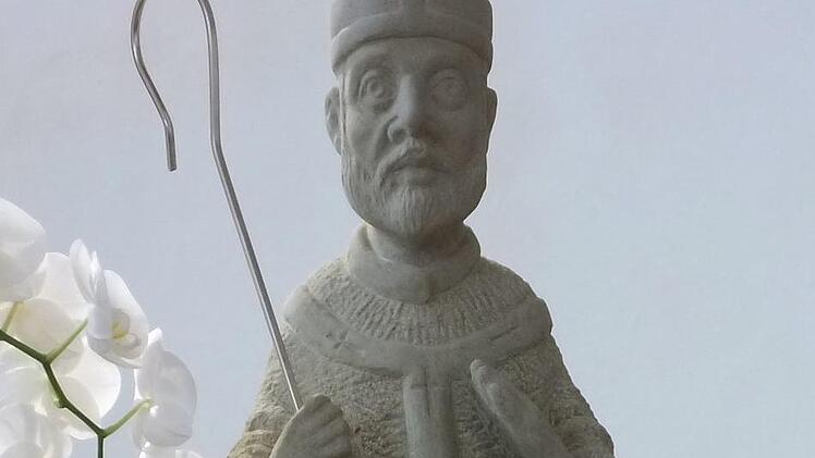 Viktor Avetisyan schuf diese Statue des Bischofs Arnulf von Metz, Heiliger der Bierbrauer.    Foto: Britta Schnake