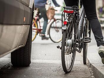 Bamberg: Radfahrerin fährt nach Zusammenstoß einfach weiter Bamberg: Radfahrerin fährt nach Zusammenstoß einfach weiter