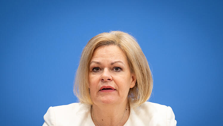 "Hasse Meinungsfreiheit": Bamberger Gericht verurteilt Journalisten wegen Faeser-Post