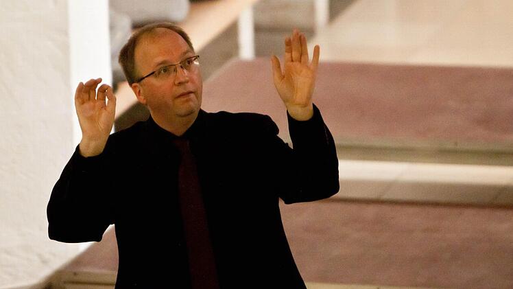 Souveräner Dirigent: Hans-Jürgen Wulf, LKMD der Nordkirche Foto: Jochen Berger