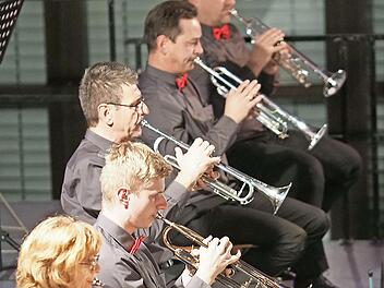 Auch nach der einjährigen Virus-Zwangspause konnte der Musikverein Ebersdorf-Grub mit seinem Jahreskonzert am Samstag eine treue und begeisterte Anhängerschaft unterhalten.