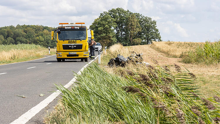 63-Jähriger stirbt bei schwerem Motorradunfall