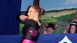 Eva Bauer ist das Tanzmariechen.