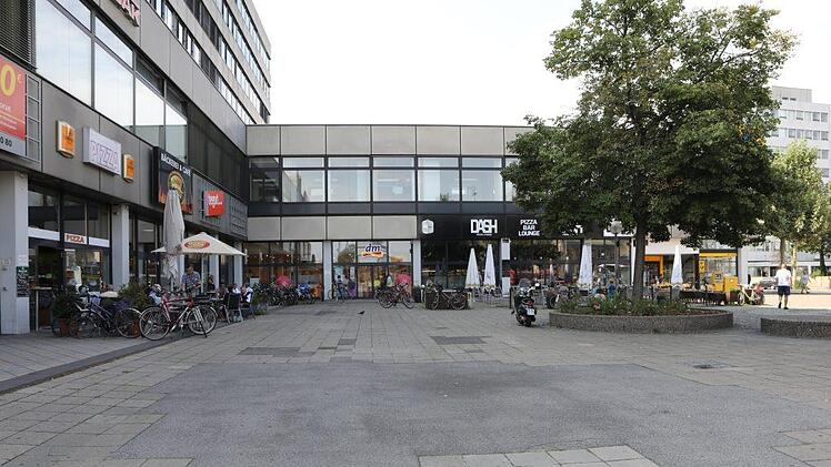 Gegenüber des Bahnhofs. Foto: Barbara Herbst