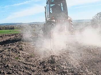 Traktor in Vollbrand