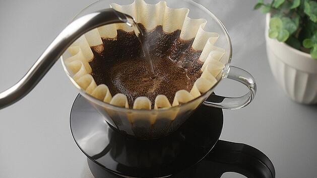 Schock f&uuml;r Morgenmuffel: Tchibo erh&ouml;ht Kaffee-Preise massiv