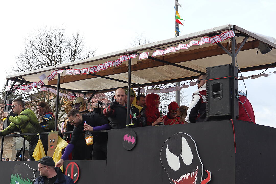 Die Hauptstrasse wurde zur Partymeile