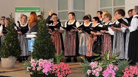 Der Landfrauenchor sorgte bei der Veranstaltung in Gremsdorf für Hörgenuss. Fotos: Johanna Blum