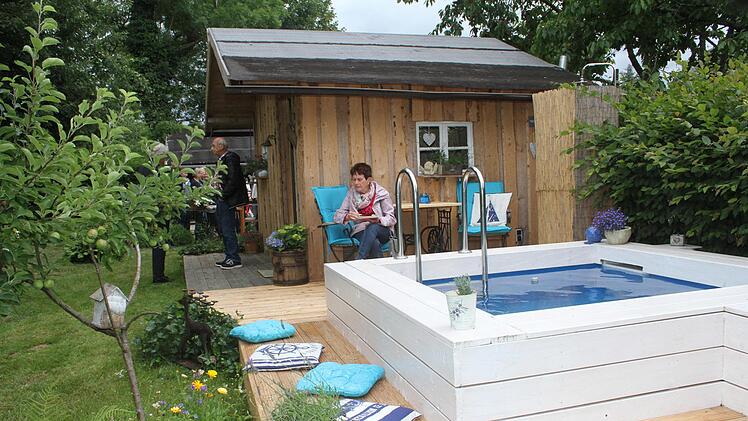 Sogar einen Pool gibt es in Walberngr&uuml;n.