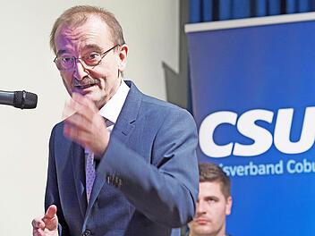 Bei seiner Bewerbungsrede machte Hans-Herbert Hartan deutlich, dass er sehr gerne in Coburg an der Spitze der Stadtverwaltung stünde. Dabei griff er auch zu launigen Worten und Vergleichen.