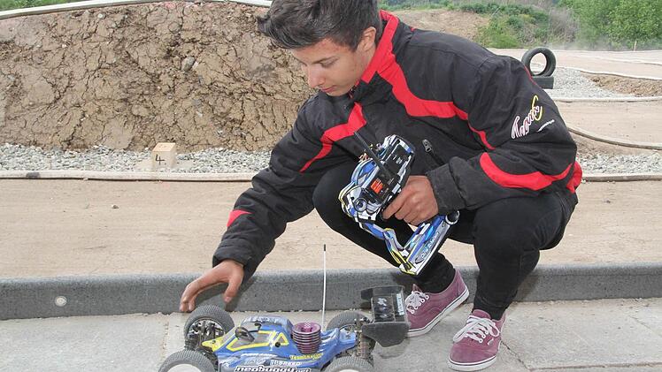 Christopher Schellein hat in der Gesamtwertung der Off Road Buggies die Nase vorn und fuhr auf den ersten Platz.