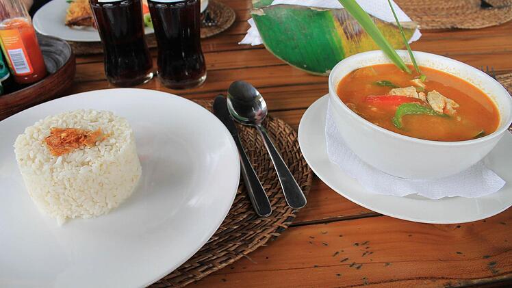 Gibt es auf Bali an jeder Ecke: leckeres Curry.