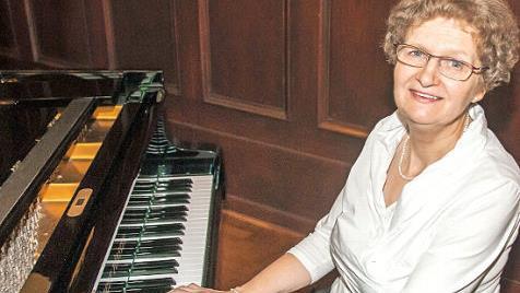 Annerose Röder erinnert am Sonntag an Clara Schumann. Foto: PR