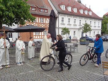 &bdquo;Bicycle first&ldquo; hie&szlig; die Devise bei der diesj&auml;hrigen Fahrzeugsegnung.