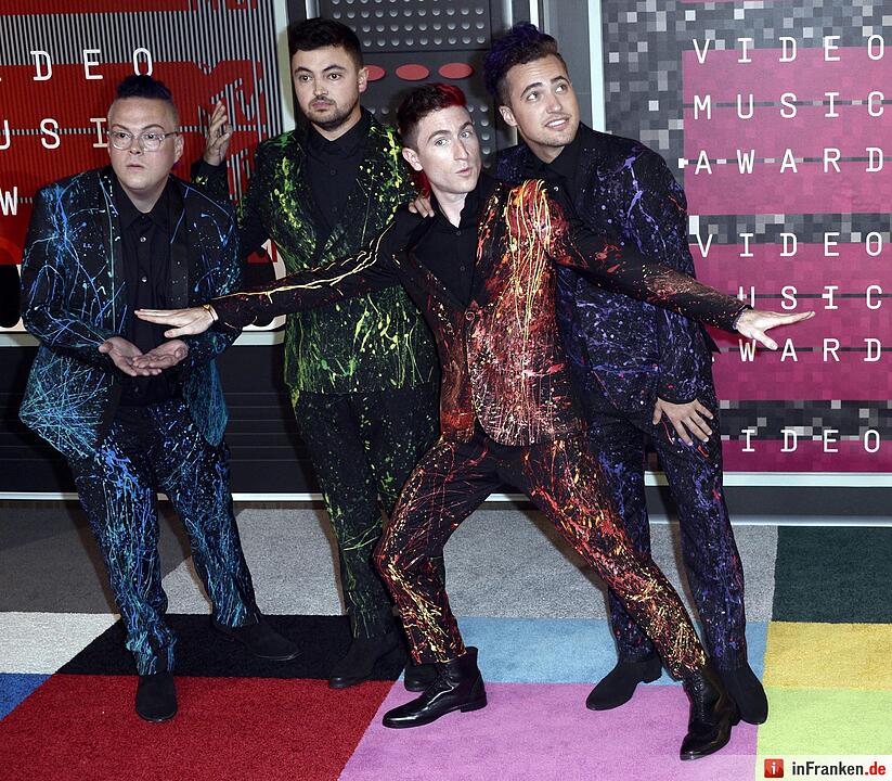 Red Carpet - MTV Video Music Awards 2015