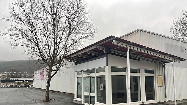 Der ehemalige Getr&auml;nkemarkt auf dem Kaufland-Gel&auml;nde in der Albert-Ruckdeschel-Stra&szlig;e k&ouml;nnte eine neue Nutzung bekommen.  J&uuml;rgen G&auml;rtner