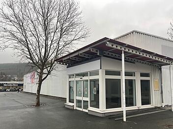 Der ehemalige Getränkemarkt auf dem Kaufland-Gelände in der Albert-Ruckdeschel-Straße könnte eine neue Nutzung bekommen.  Jürgen Gärtner