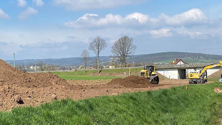 Beginn der Erdarbeiten für die Baustellenumfahrung  Foto: Staatliches Bauamt Bamberg