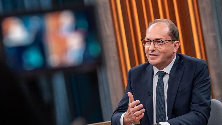 Innenminister Alexander Dobrindt lobte bei Caren Miosga die verschärften Grenzkontrollen.