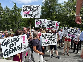 Demonstration und Totalsperre auf Brennerautobahn