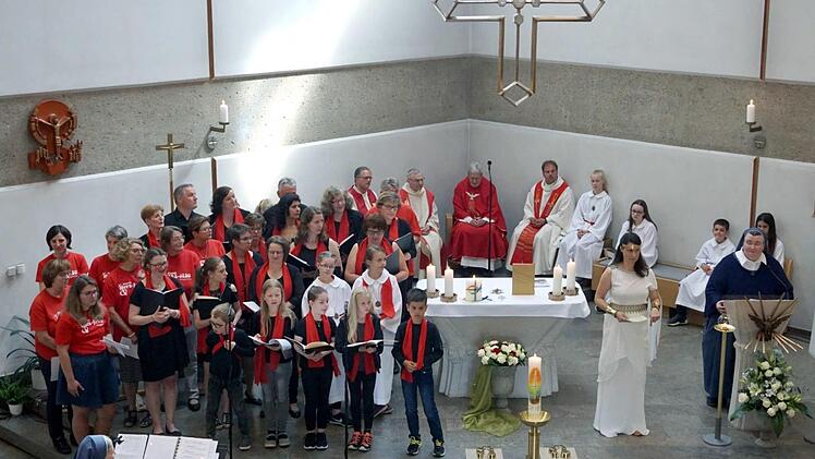 Impressionen aus dem Gottesdienst    Foto: Richard Sänger