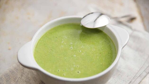 Kohlrabiblaetter-Suppe.jpg