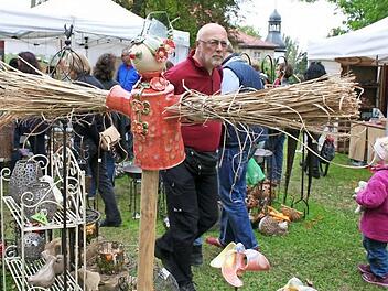 Das Gelände rund um Schloss Weingartsgreuth bot das perfekte Ambiente für die Gartenausstellung. Foto: Evi Seeger