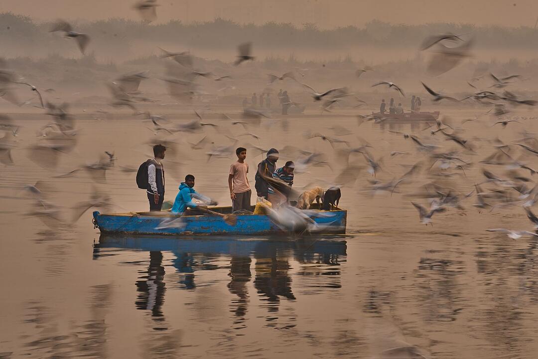 Auf dem Yamuna in Neu Delhi