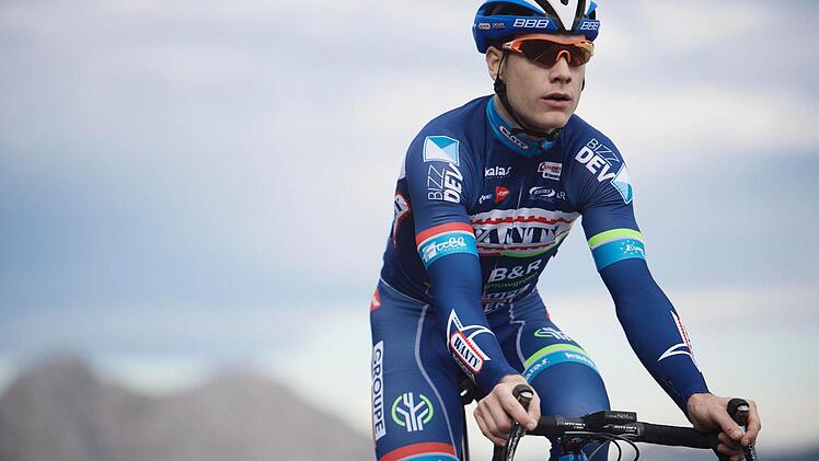 Antoine Demoitié ist am Osterwochenende bei einem Radrennen tödlich verunglückt. Nach einem Sturz stieß er mit einem Begleitmotorrad zusammen.  Foto: Kristof Ramon/epa