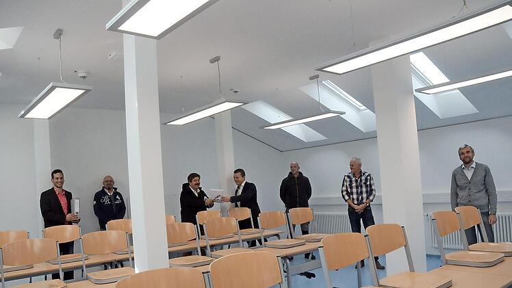 Nach Ausbau des Dachgeschosses wurden die neuen Räume in der Grund- und Mittelschule Pressig übergeben. Foto: K.-H. Hofmann
