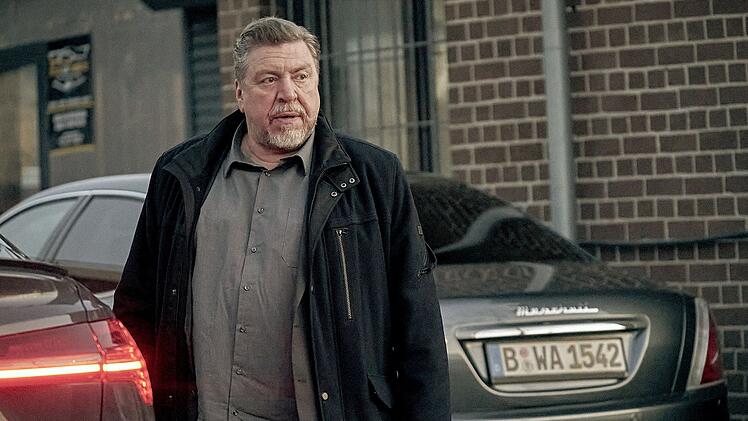 Fredo Schulz (Armin Rohde) ist krank - aber er l&auml;sst sich davon nicht unterkriegen.