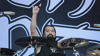Amon Amarth bei Rock im Park 2019: Ganz viel Metal und Feuer bringt die Fans zum Durchdrehen