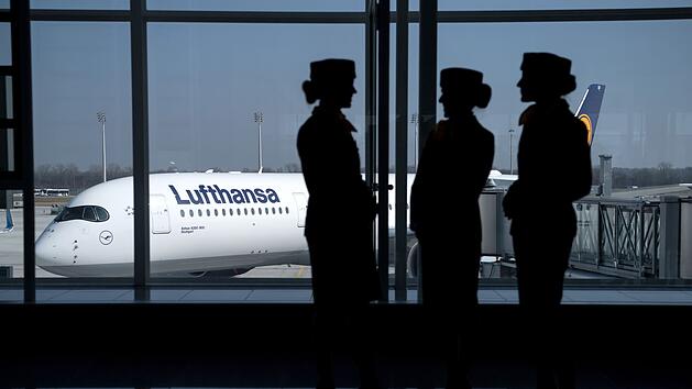 Lufthansa-Flugbegleiterinnen