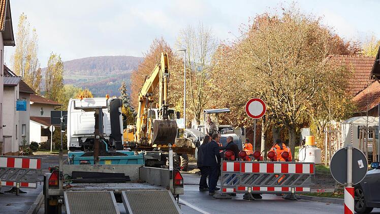 In der Saaletalstraße bringen sich die Maschinen in Stellung. Foto: Arkadius Guzy