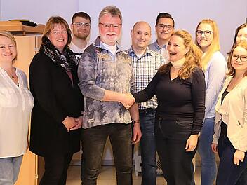 Manche kommen, manche gehen (v. l.): Barbara Müller, Sabine Geck, Florian Drummer, Gerhard Dittrich, Alexander Kaul, Ferdinand Dürrbeck, Stephanie Kirchner, Sonja Körber, Anna Keiner und Katharina Götz Foto: Franz Galster