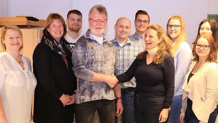 Manche kommen, manche gehen (v. l.): Barbara Müller, Sabine Geck, Florian Drummer, Gerhard Dittrich, Alexander Kaul, Ferdinand Dürrbeck, Stephanie Kirchner, Sonja Körber, Anna Keiner und Katharina Götz Foto: Franz Galster