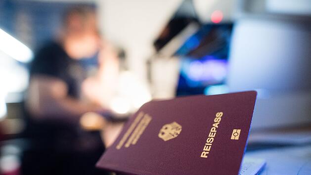 Abgelaufener Personalausweis im Urlaub &ndash; Bu&szlig;geld & Folgen