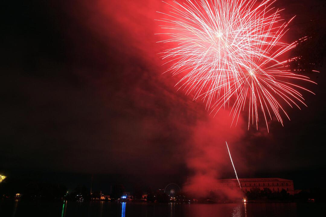 Feuerwerk Volksfest Nürnberg