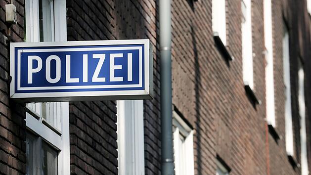 Die Polizei Stadtsteinach sucht nach Zeugen in einem Verkehrsunfall.