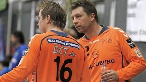 Schon allein die Gespräche in den Pausen zwischen Haverd Martinsen und dem neuen Interims-Keeper Waldemar Strzelec (rechts) waren wichtig, wie Trainer Jan Gorr bestätigte. Fotos: Iris Bilek