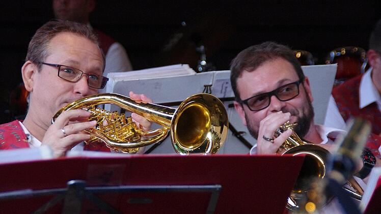 Die Tettauer Blasmusik sorgte für Stimmung bei der Bierprobe. Foto: Marco Meißner