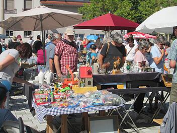 Flohmarkt am Viehmarkt ist immer ein heißer Event - besonders im Juli.Julia Keidel