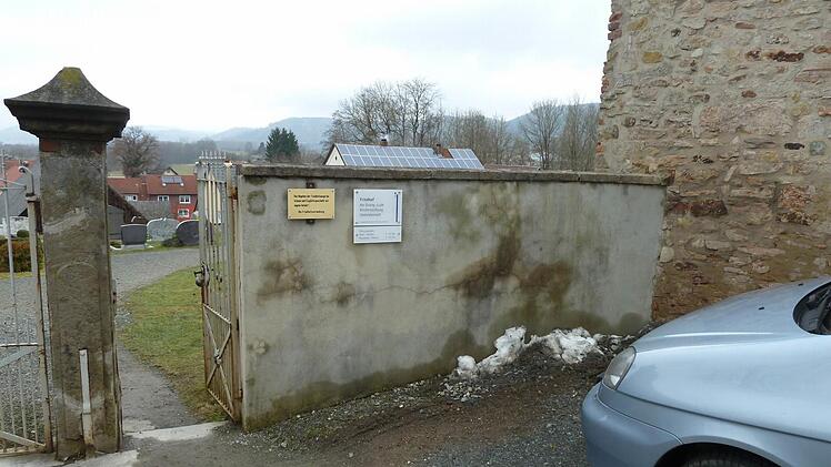 Der alte Zugang zum Friedhof. Foto: privat