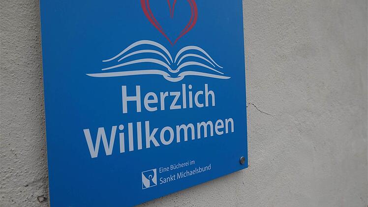 Die neue Bücherei in Thulba ist eröffnet worden. Foto: Gerd Schaar