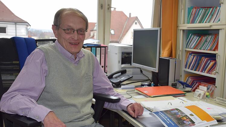 Rudolf Ruckdeschel möchte helfen. Dafür engagiert sich der pensionierte Regierungsinspektor ehrenamtlich. Heidi Bauer