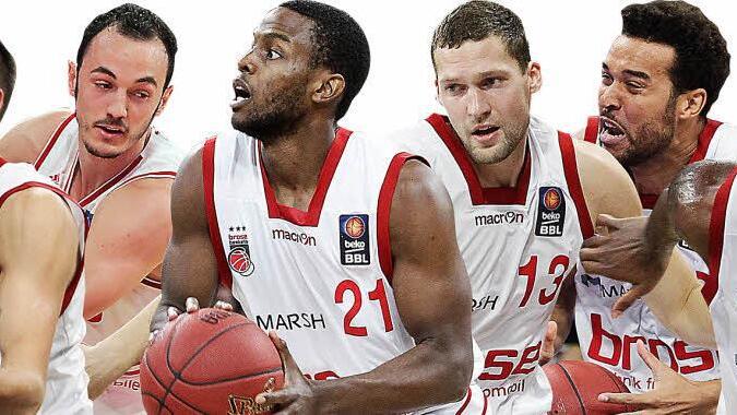 Von links: Daniel Theis, Karsten Tadda, Darius Miller, Janis Strelnieks, Elias Harris und Kapitän Brad Wanamaker blieben den Brose Baskets auch diese Saison erhalten. Fotos: sportpress/Illustration: Franziska Schäfer